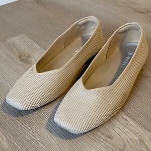VIVAIA Beige Knit Flats